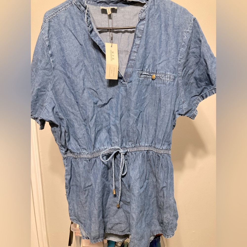 Denim, short sleeved tunic w/ drawstring.